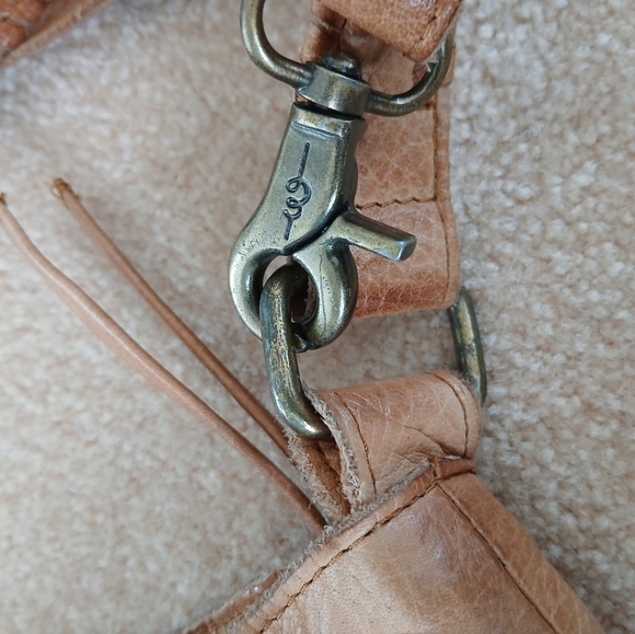 Day & Mood Leather Shoulder Bag - Picture 6 of 9